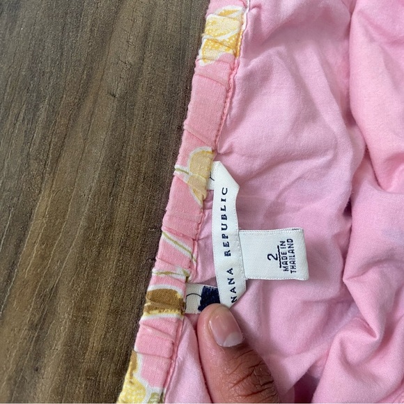 Banana Republic Pink Floral Midi Skirt - Picture 3 of 4